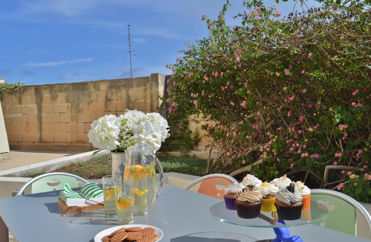 City Living Suite Tk 1 Rm 3 San Ġiljan Buitenkant foto